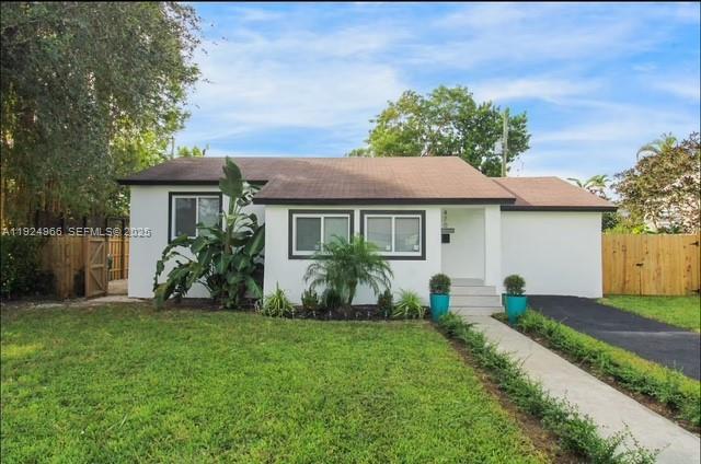 470 NE 110th St, Miami FL 33161