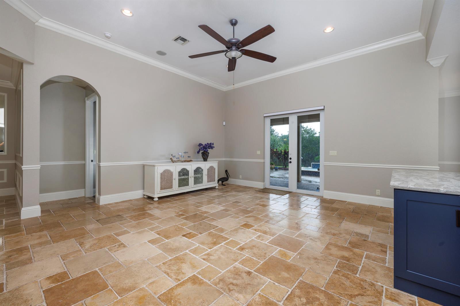 912 SW Sun Circle, Palm City FL 34990 photo 5