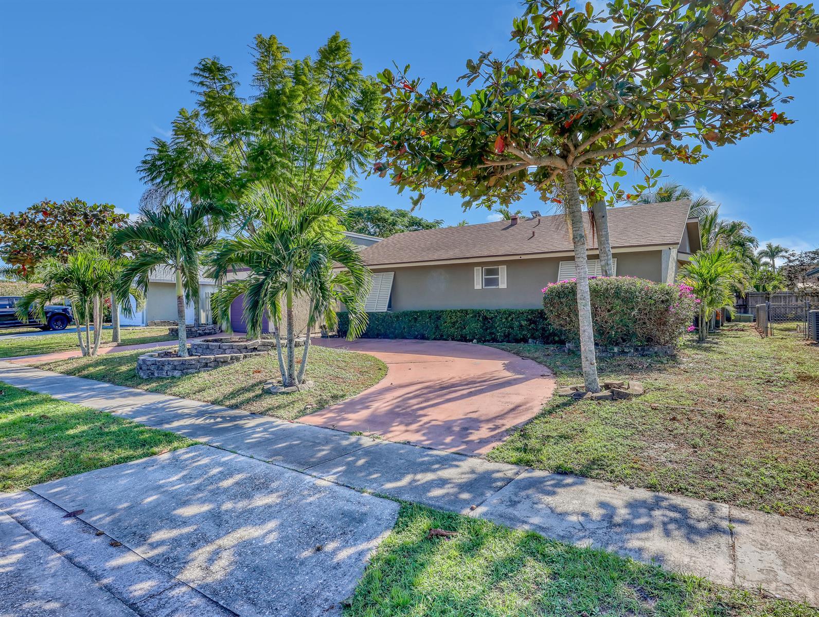 10404 Carmen Lane, Royal Palm Beach FL 33411 photo 3