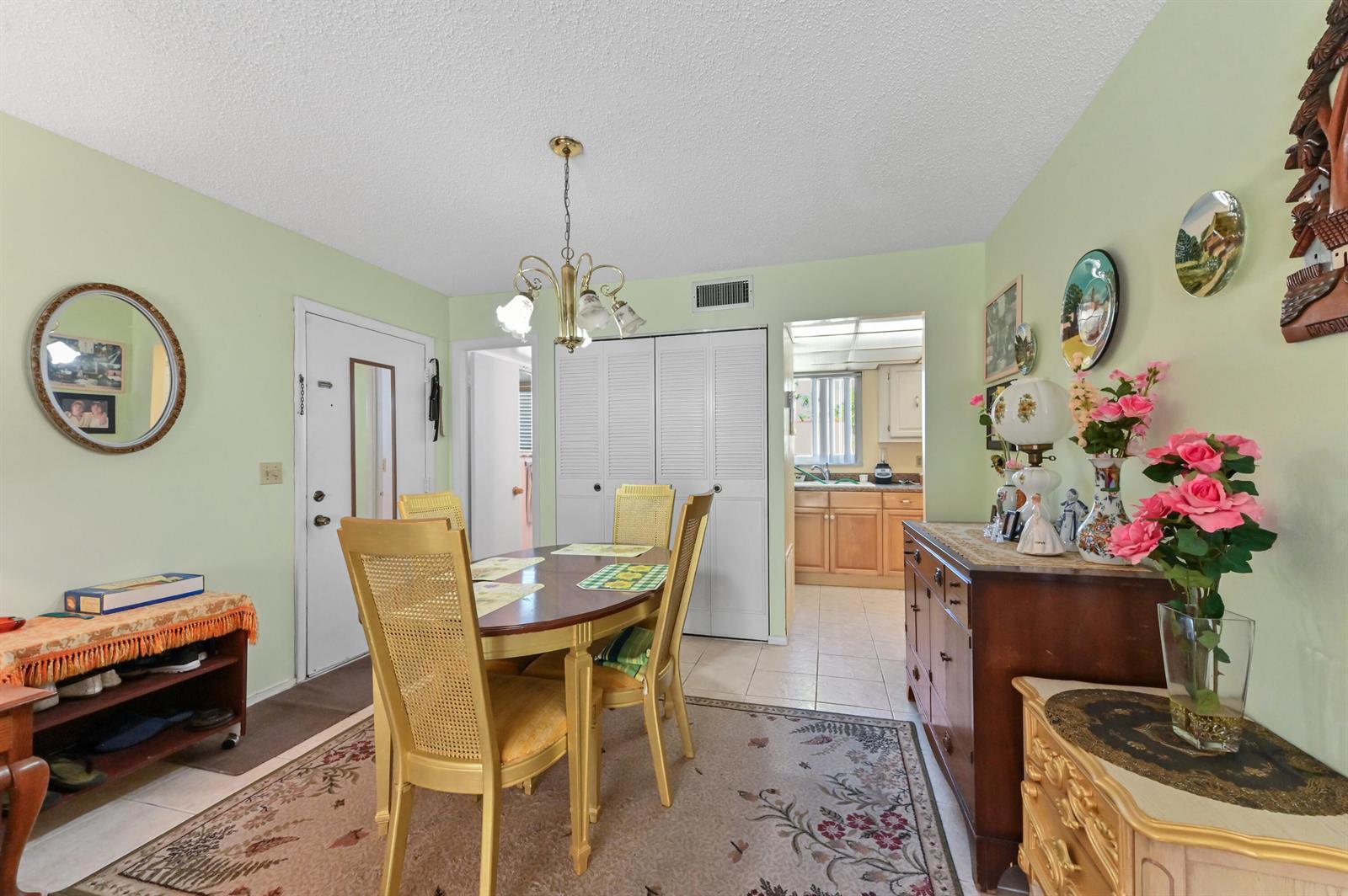 368 Lake Frances Drive, West Palm Beach FL 33411 photo 4