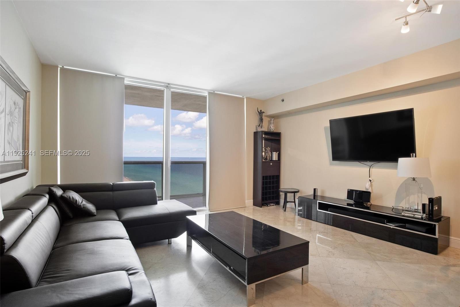 1830 S Ocean Dr # 2212, Hallandale Beach FL 33009 photo 2