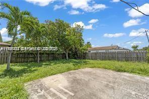 303 NW 7th St # 2, Hallandale Beach FL 33009 photo 3