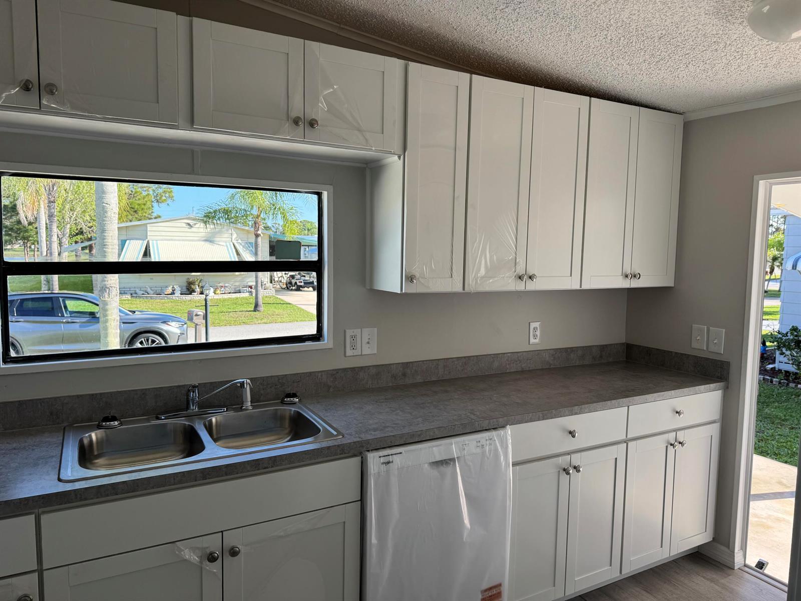 83 Flores Del Norte, Fort Pierce FL 34951 photo 4