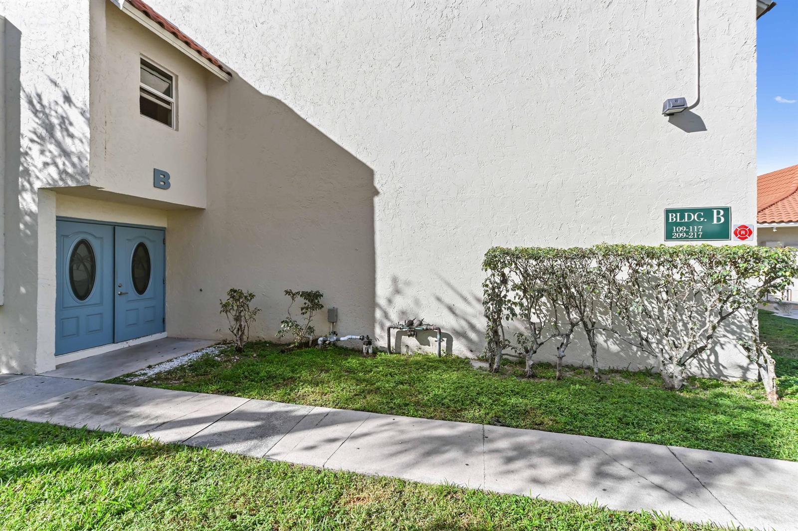 1428 SE 4th Avenue # 215, Deerfield Beach FL 33441 photo 4