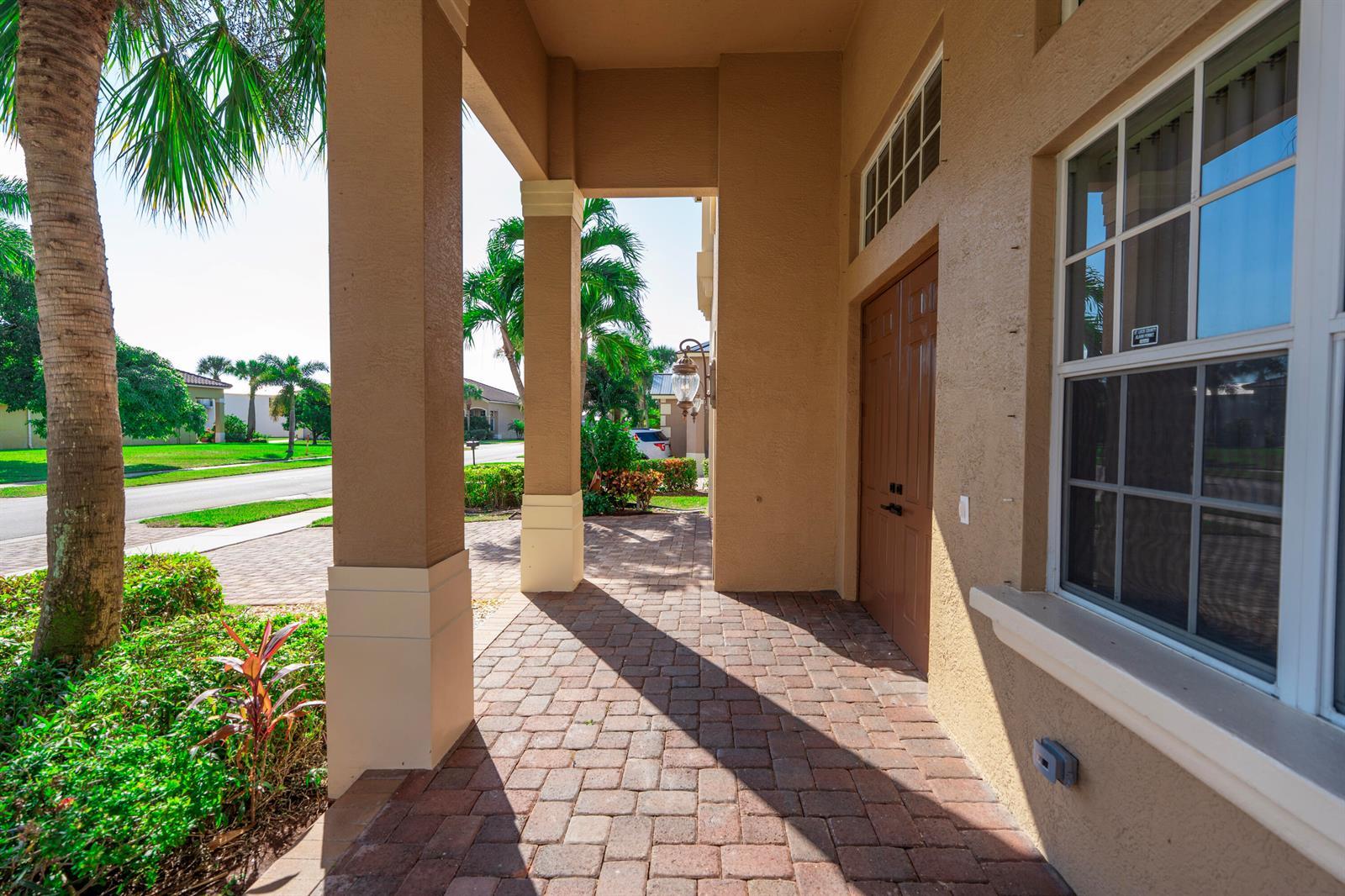 2322 SW Newport Isles Boulevard, Port St. Lucie FL 34953 photo 5
