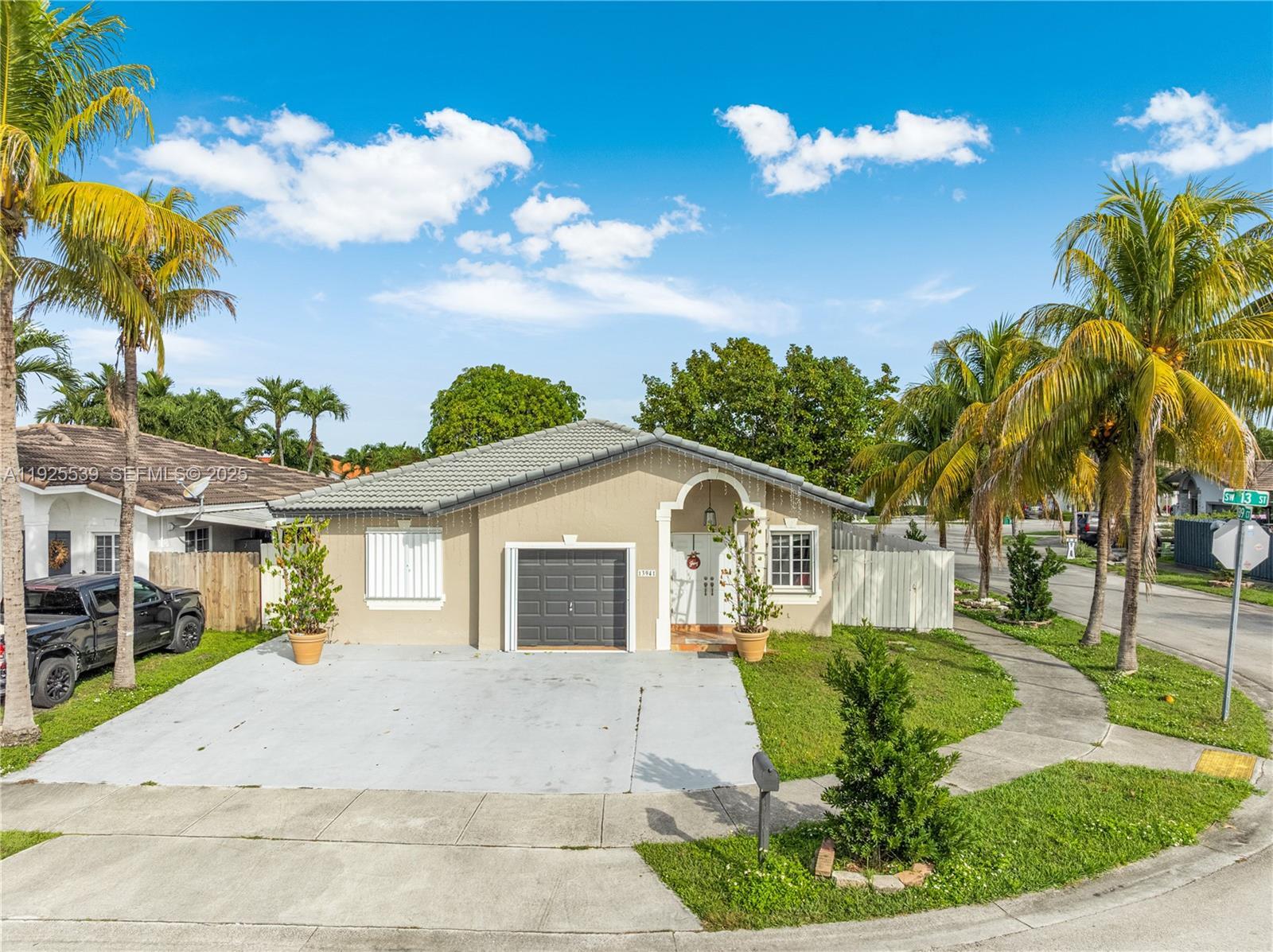 13941 SW 13th St, Miami FL 33184 photo 5
