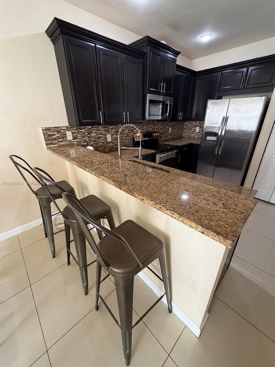 9820 NW 88th St, Doral FL 33178 photo 2