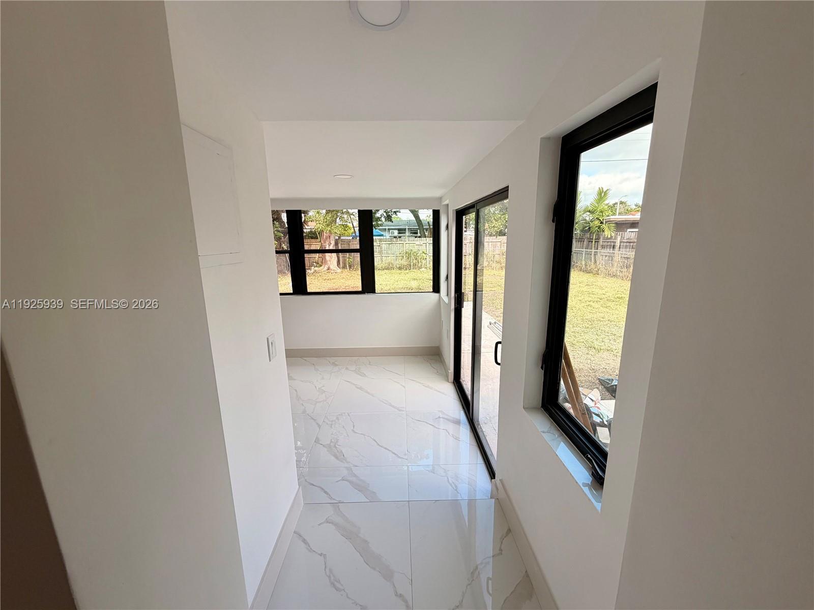 3527 NW 17th St, Miami FL 33125 photo 5
