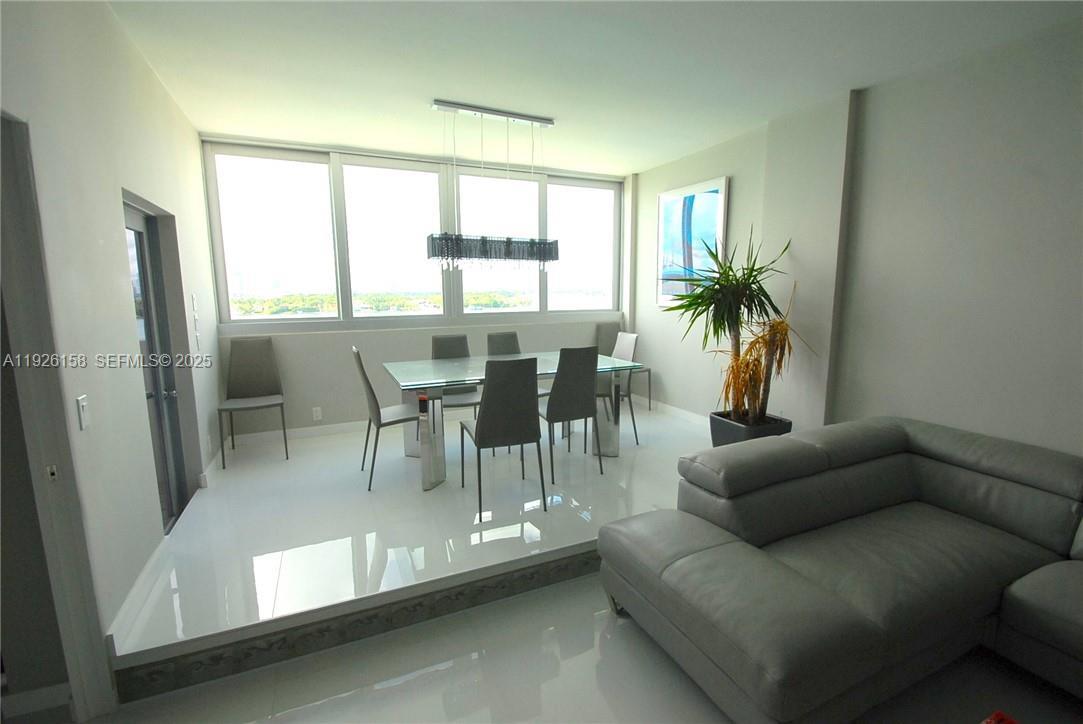 800 West Ave, Miami Beach FL 33139 photo 4