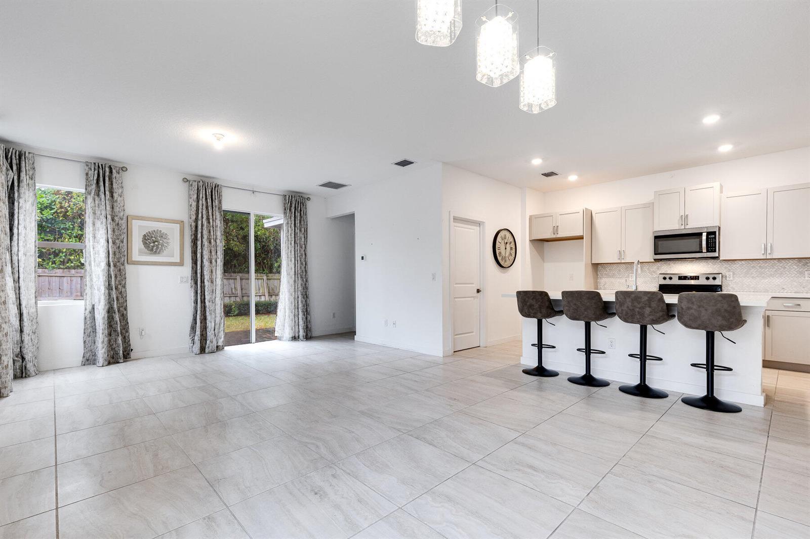 2444 Timber Forest Drive, West Palm Beach FL 33415 photo 4