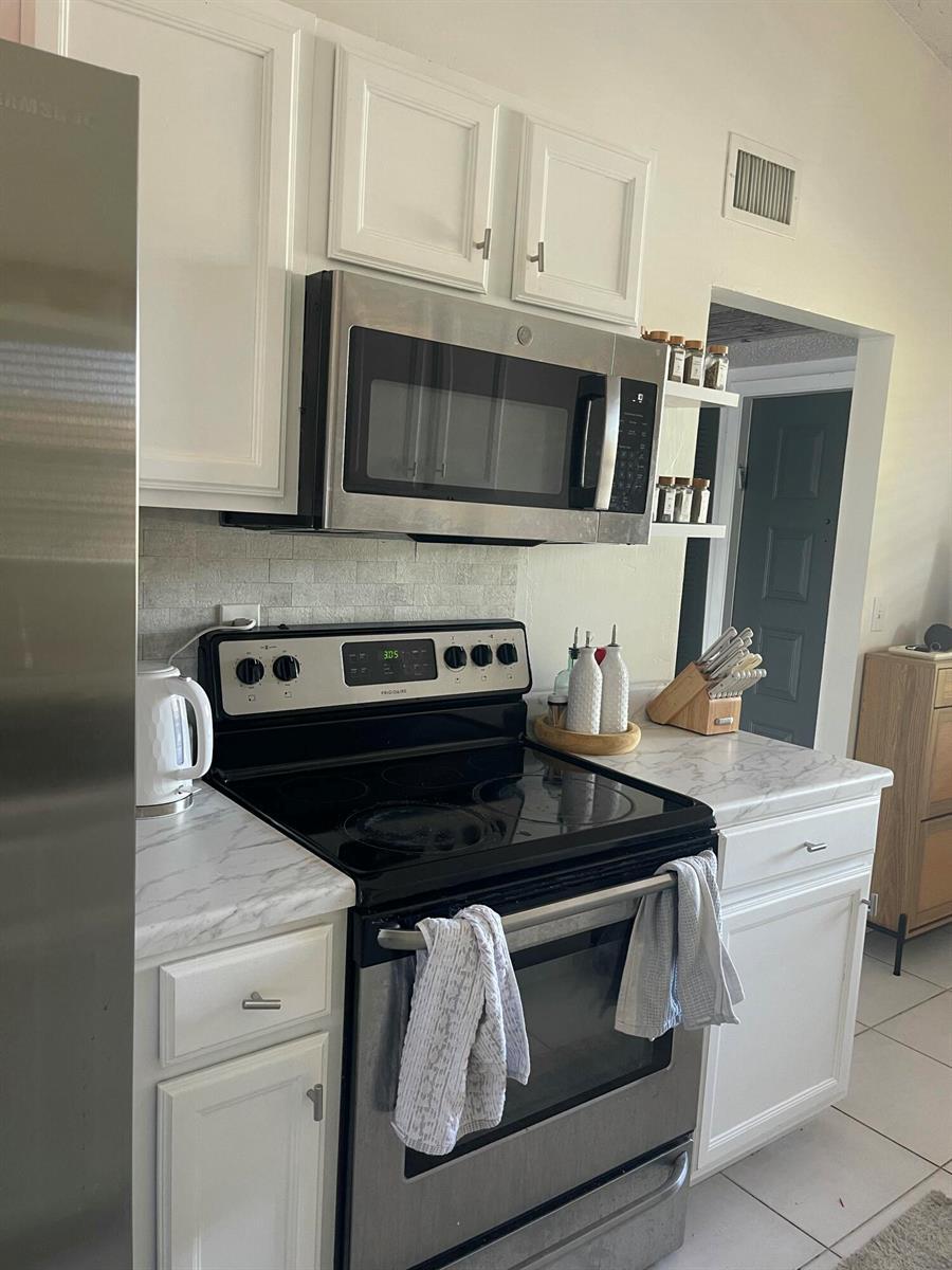 9878 Nob Hill Court # 9878, Sunrise FL 33351 photo 4