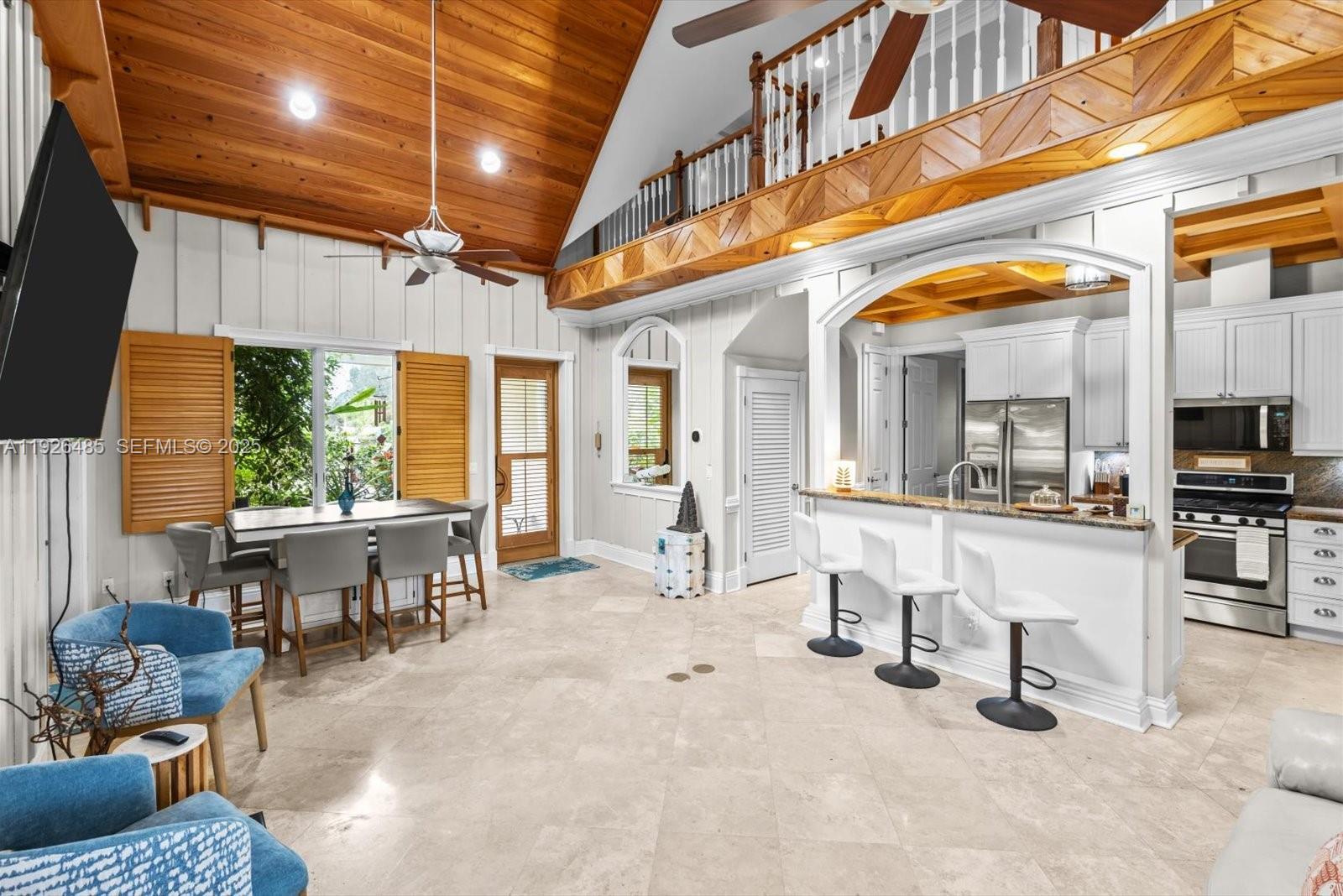 9066 SE Athena St, Hobe Sound FL 33455