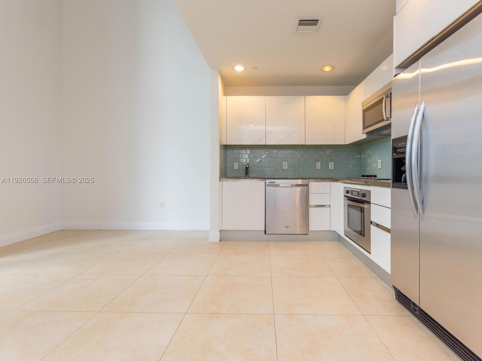 1050 Brickell Ave # 606, Miami FL 33131 photo 5