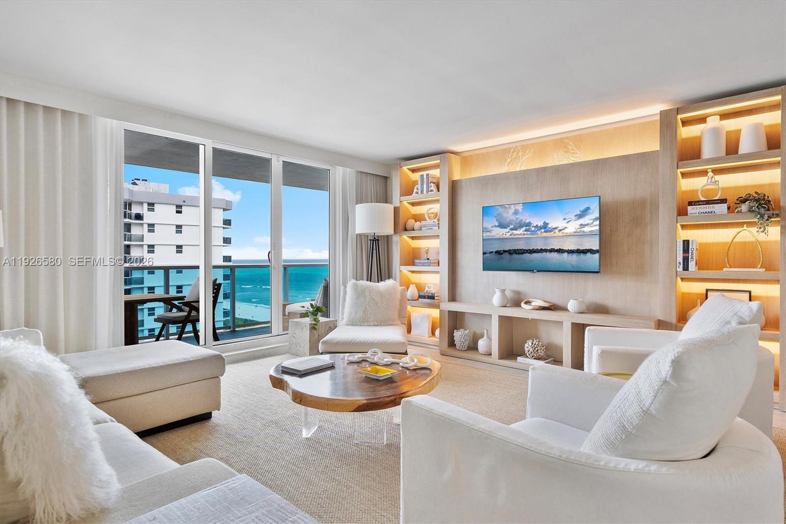 102 24th St # 1413, Miami Beach FL 33139