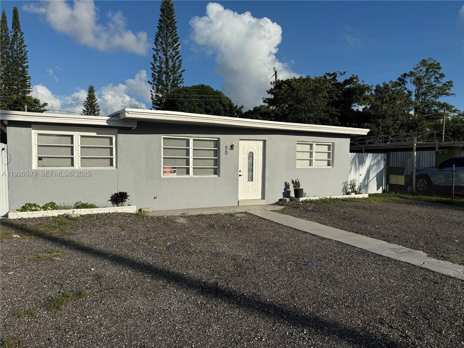 501 S 61st Ter, Hollywood FL 33023