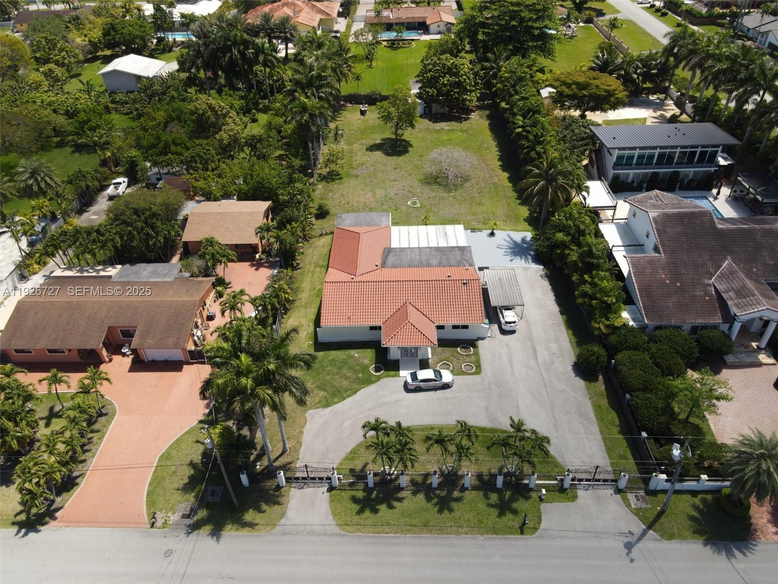 165 SW 130th Ave, Miami FL 33184 photo 2