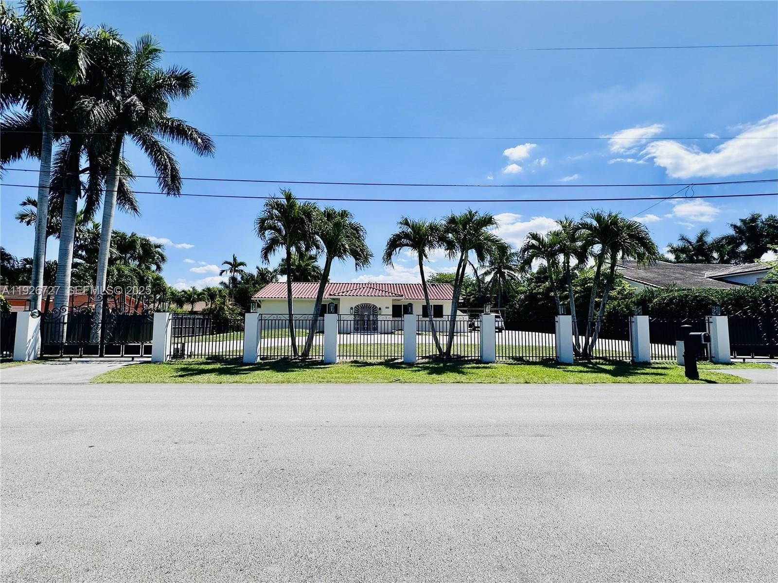 165 SW 130th Ave, Miami FL 33184 photo 3