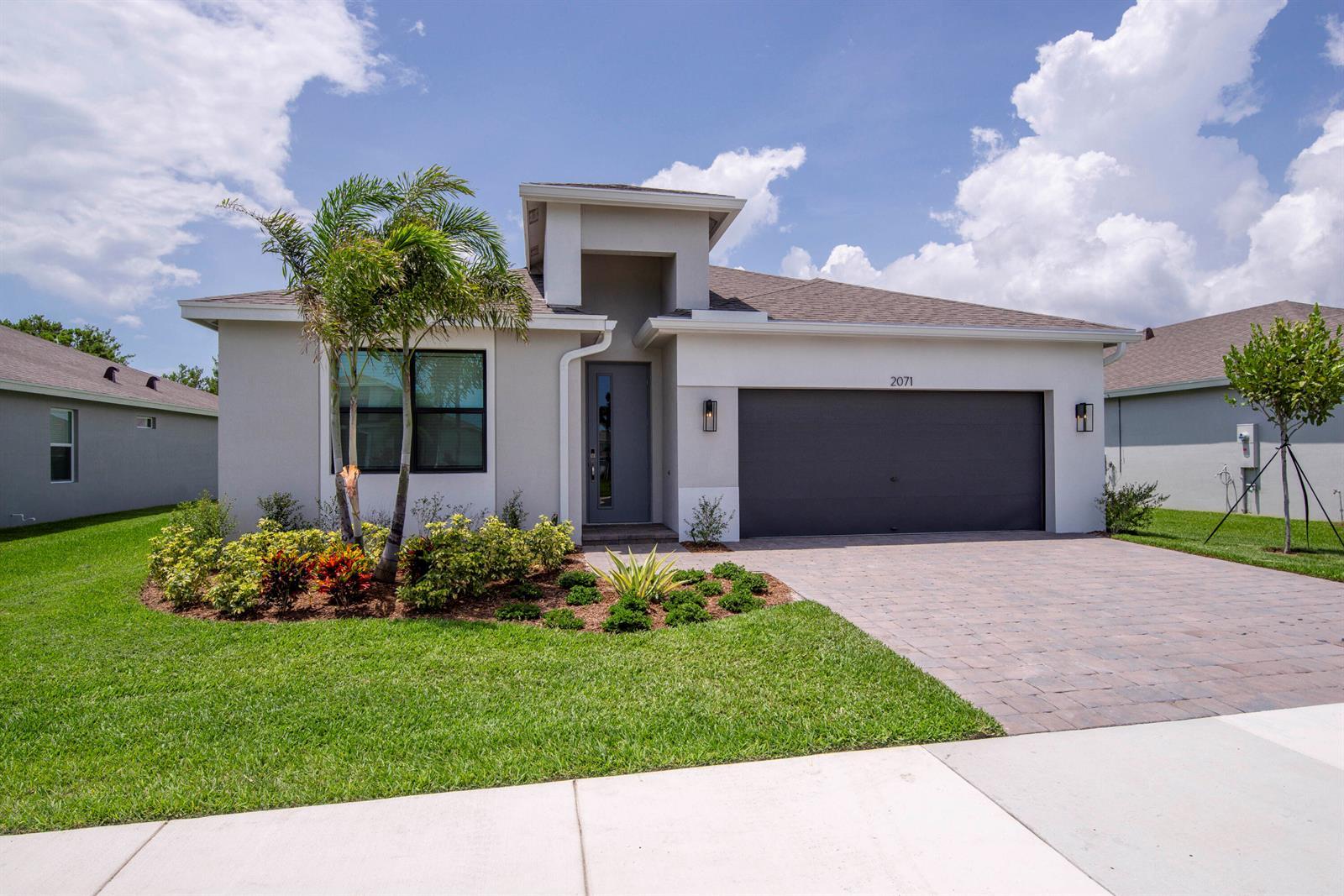 2071 NE Cedar Street, Jensen Beach FL 34957 photo 2