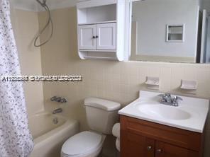 250 S Shore Dr # 5, Miami Beach FL 33141 photo 4