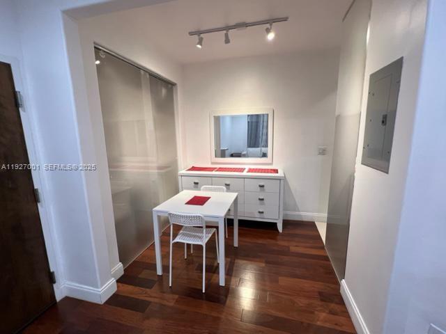 526 15 ST # 2, Miami Beach FL 33139 photo 4