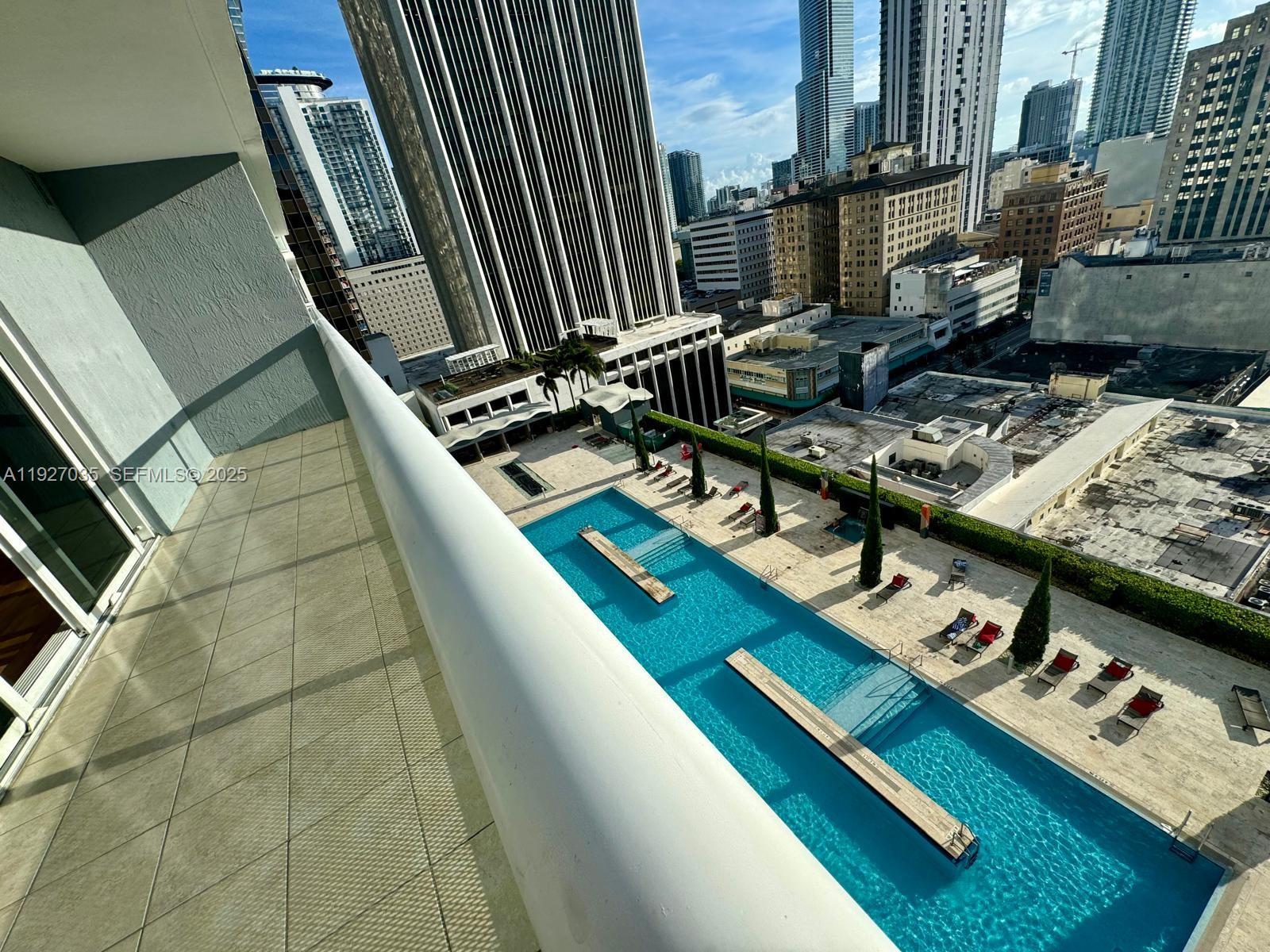 50 BISCAYNE BLVD # 1703, Miami FL 33132 photo 2