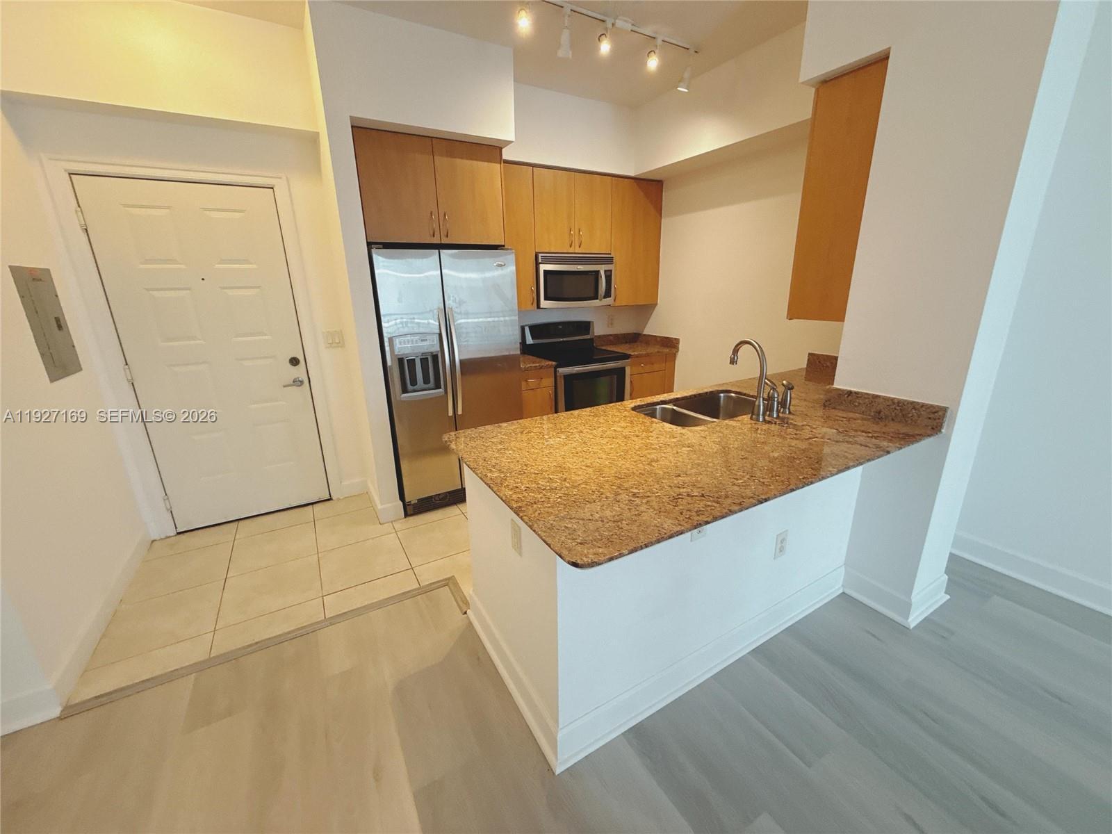 1830 Radius Dr # 1121, Hollywood FL 33020 photo 2