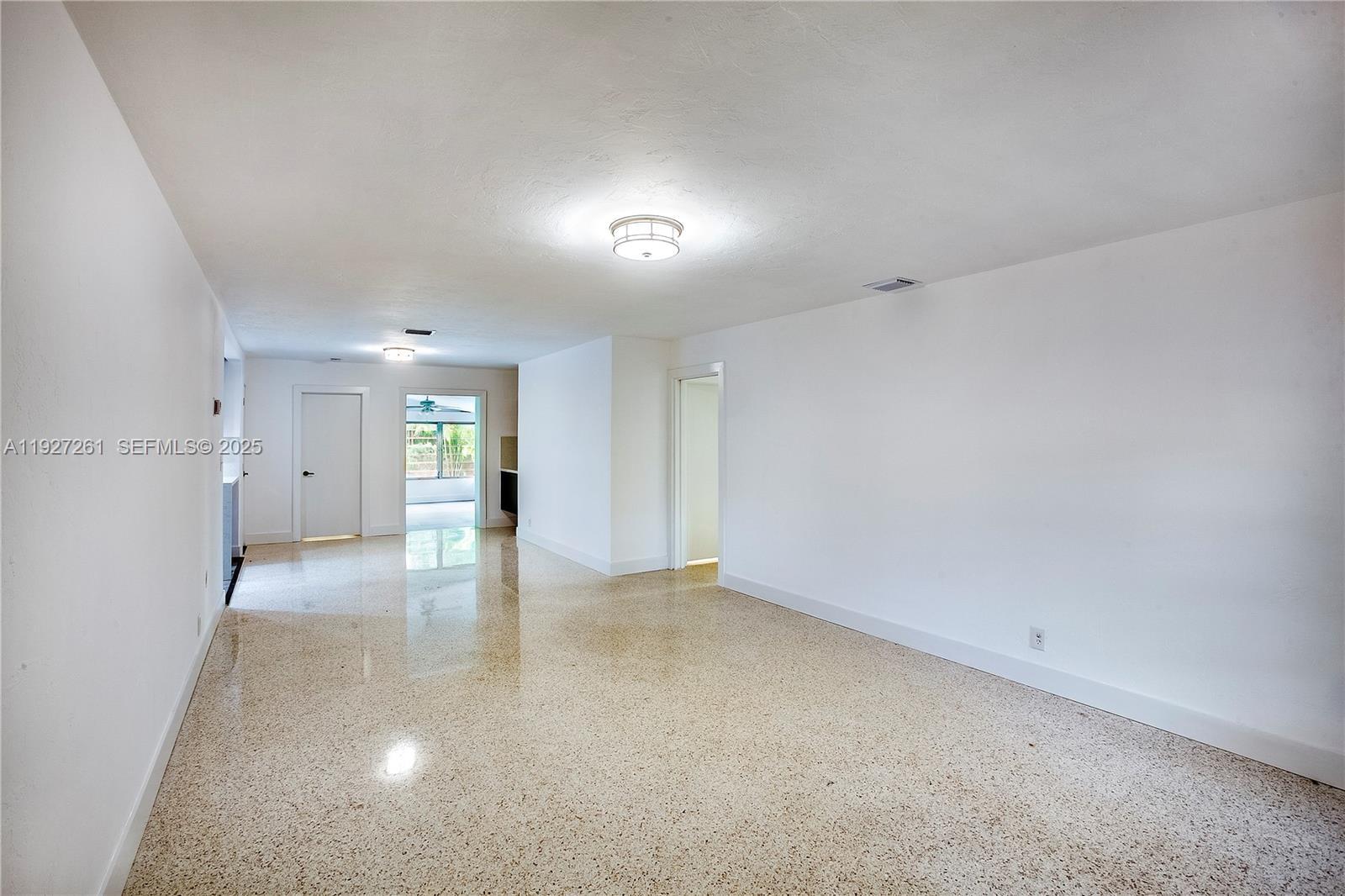 407 Minorca Ave, Coral Gables FL 33134 photo 2