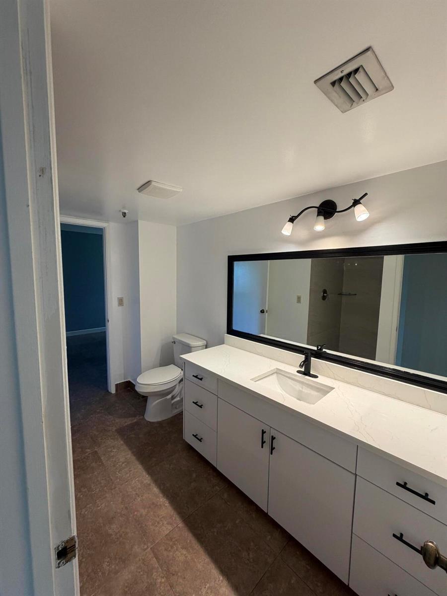 2202 S Cypress Bend Drive # 101, Pompano Beach FL 33069 photo 4