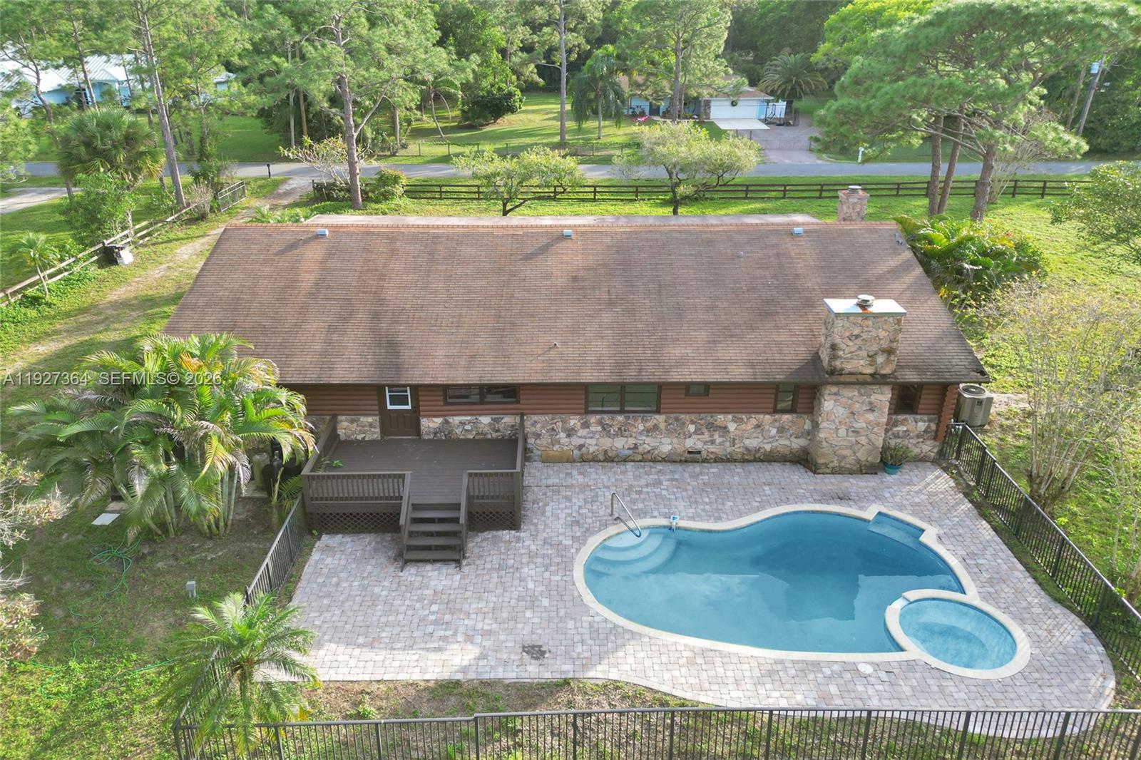 13175 158th St N, Jupiter FL 33478 photo 2