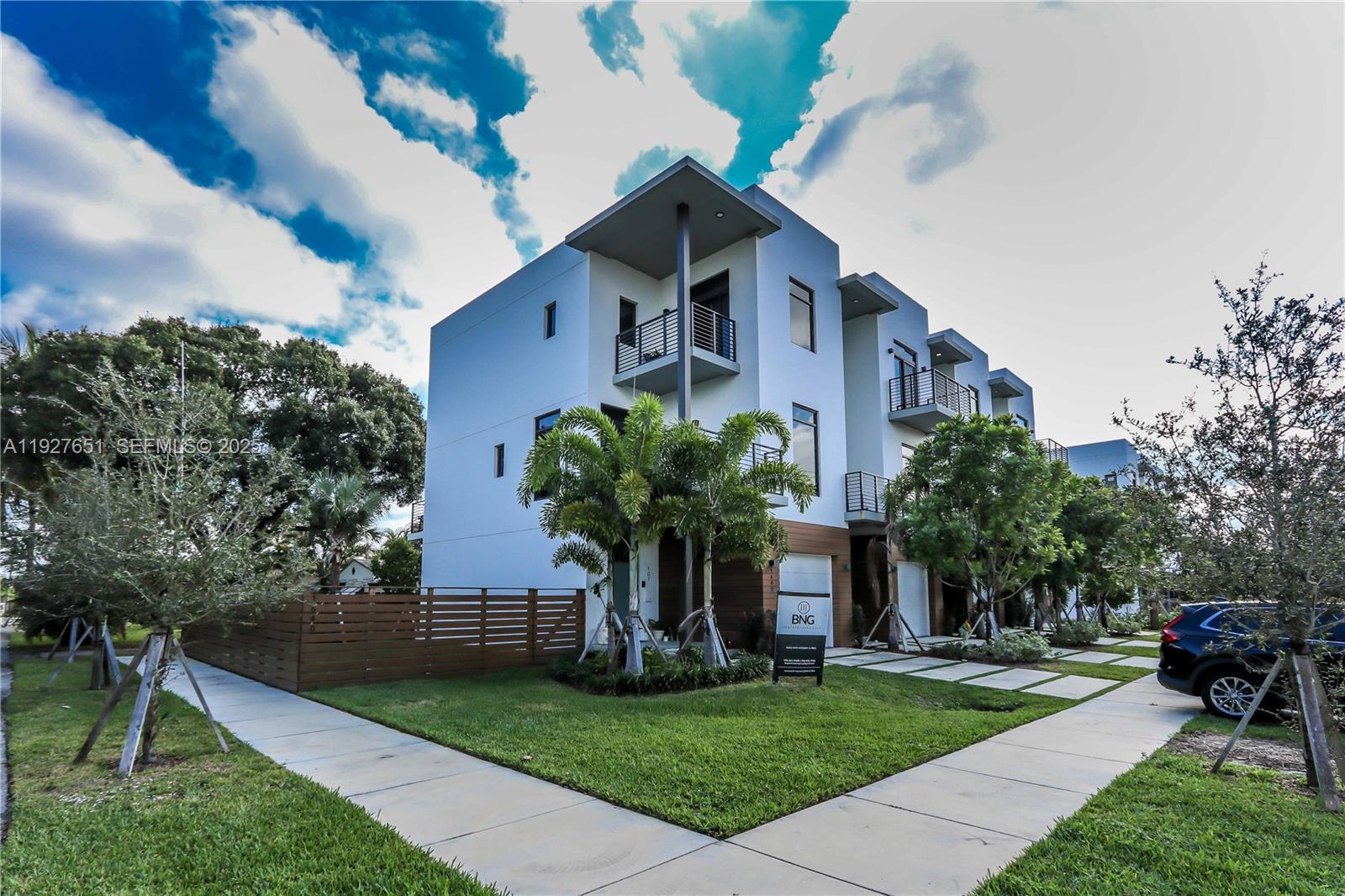 1640 Mckinley St, Hollywood FL 33020 photo 5