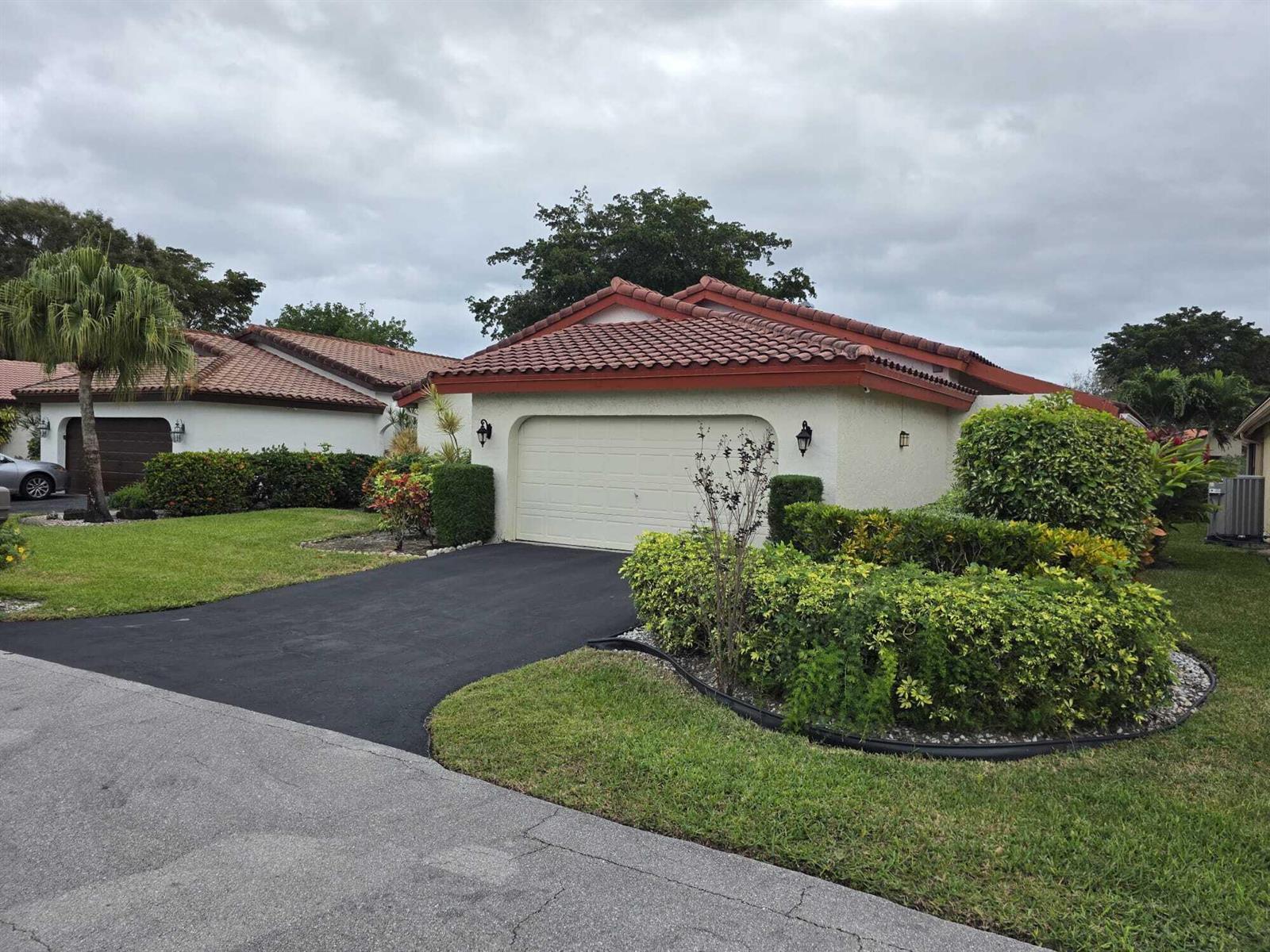 5665 Lakeview Mews Drive, Boynton Beach FL 33437 photo 3