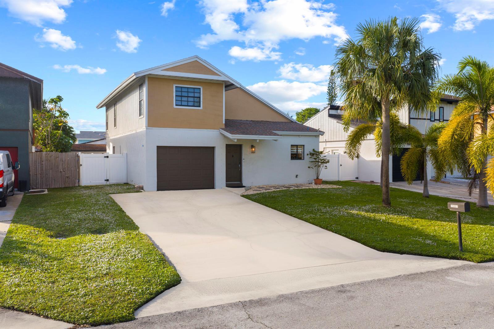 15881 SW 8th Avenue, Delray Beach FL 33444 photo 2
