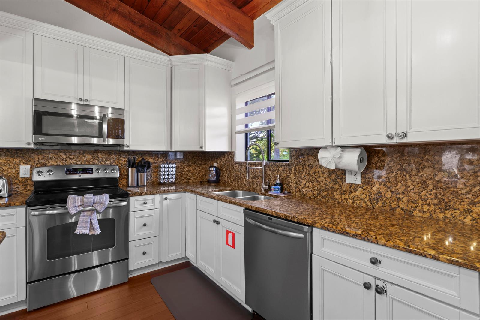 15881 SW 8th Avenue, Delray Beach FL 33444 photo 5
