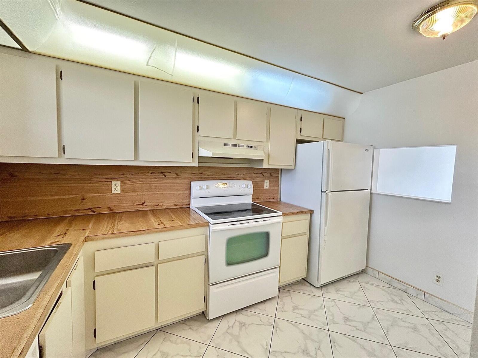 4700 Lucerne Lakes Boulevard W # 407, Lake Worth FL 33467 photo 2