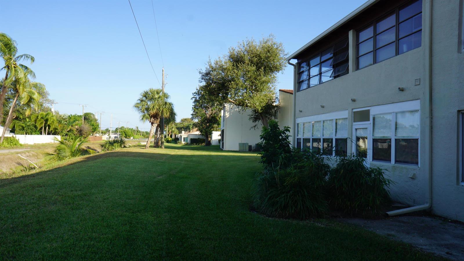 2601 Boundbrook Boulevard # 206, Palm Springs FL 33406 photo 5