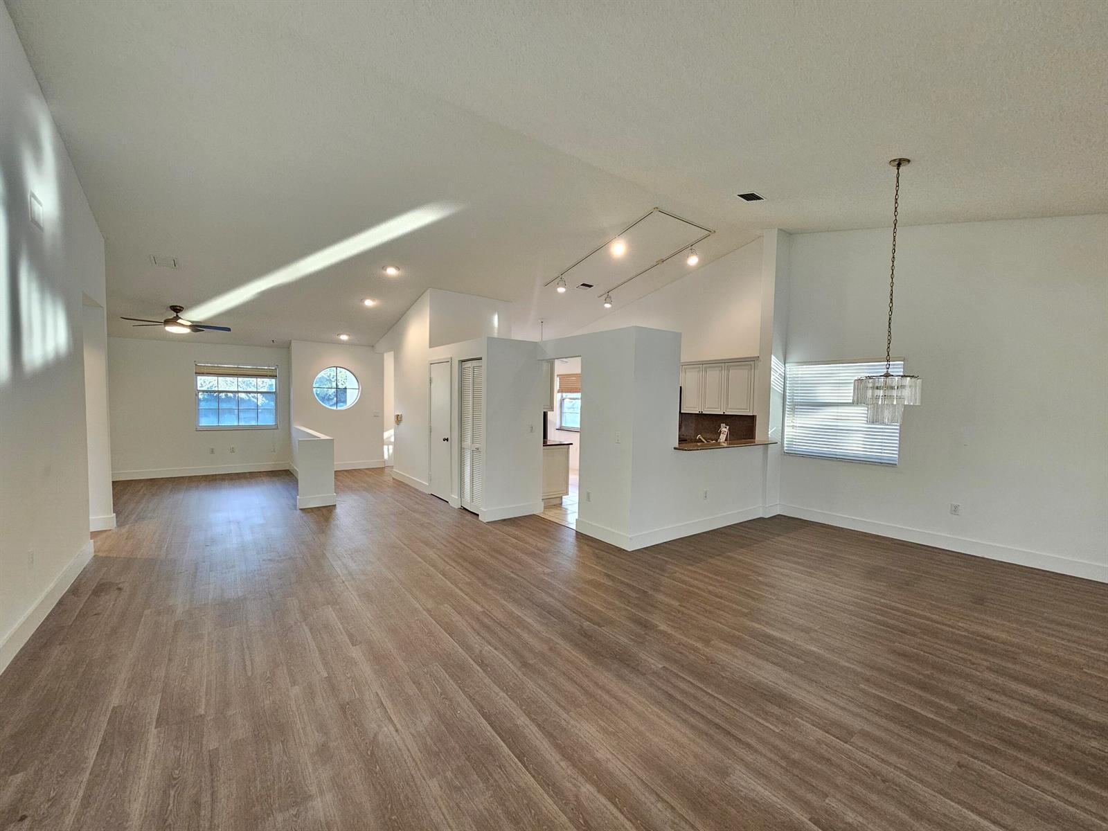 9637 Shadybrook Drive # 201, Boynton Beach FL 33437 photo 3