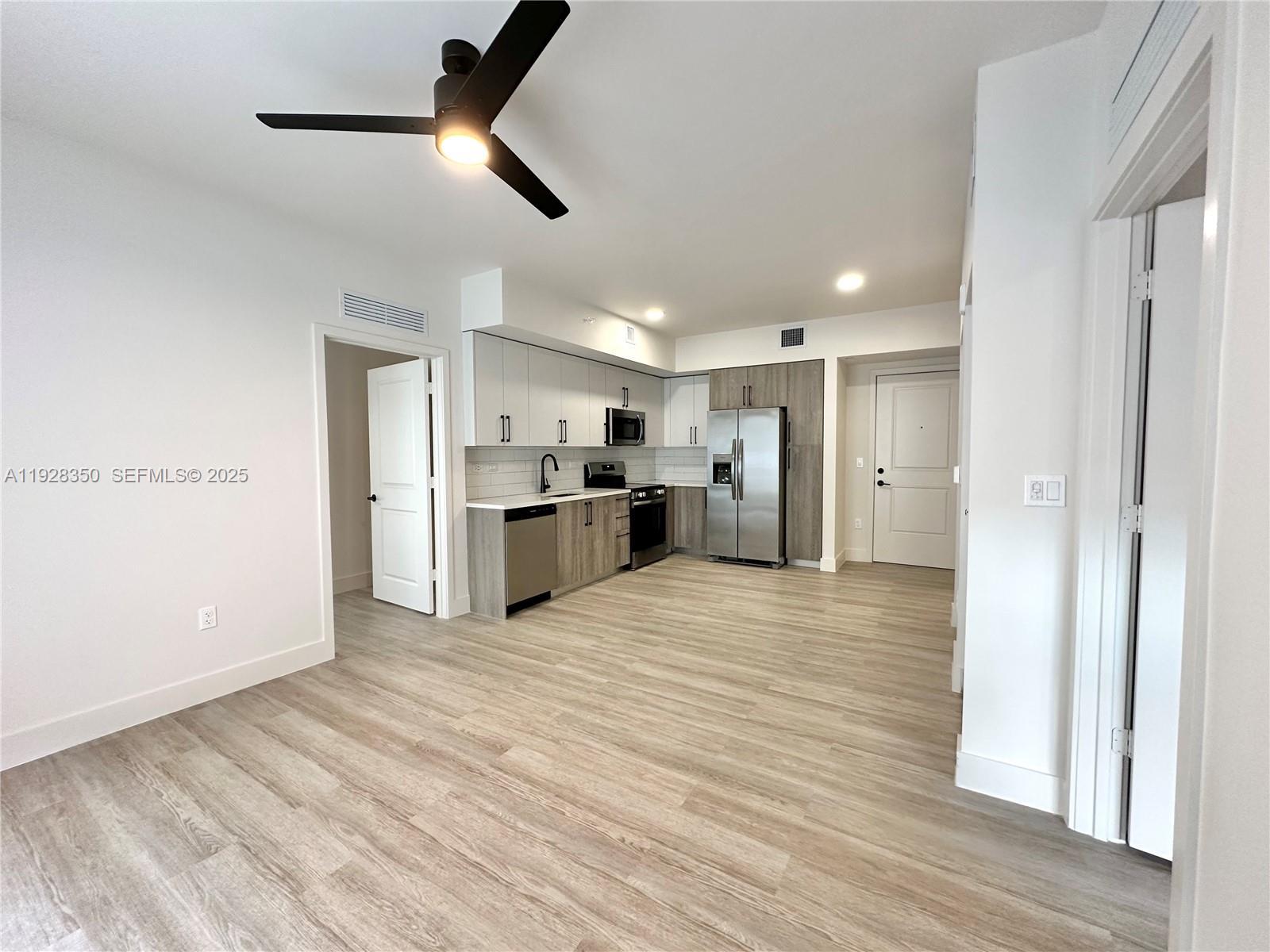 18412 Homestead Ave # 438, Miami FL 33157 photo 2