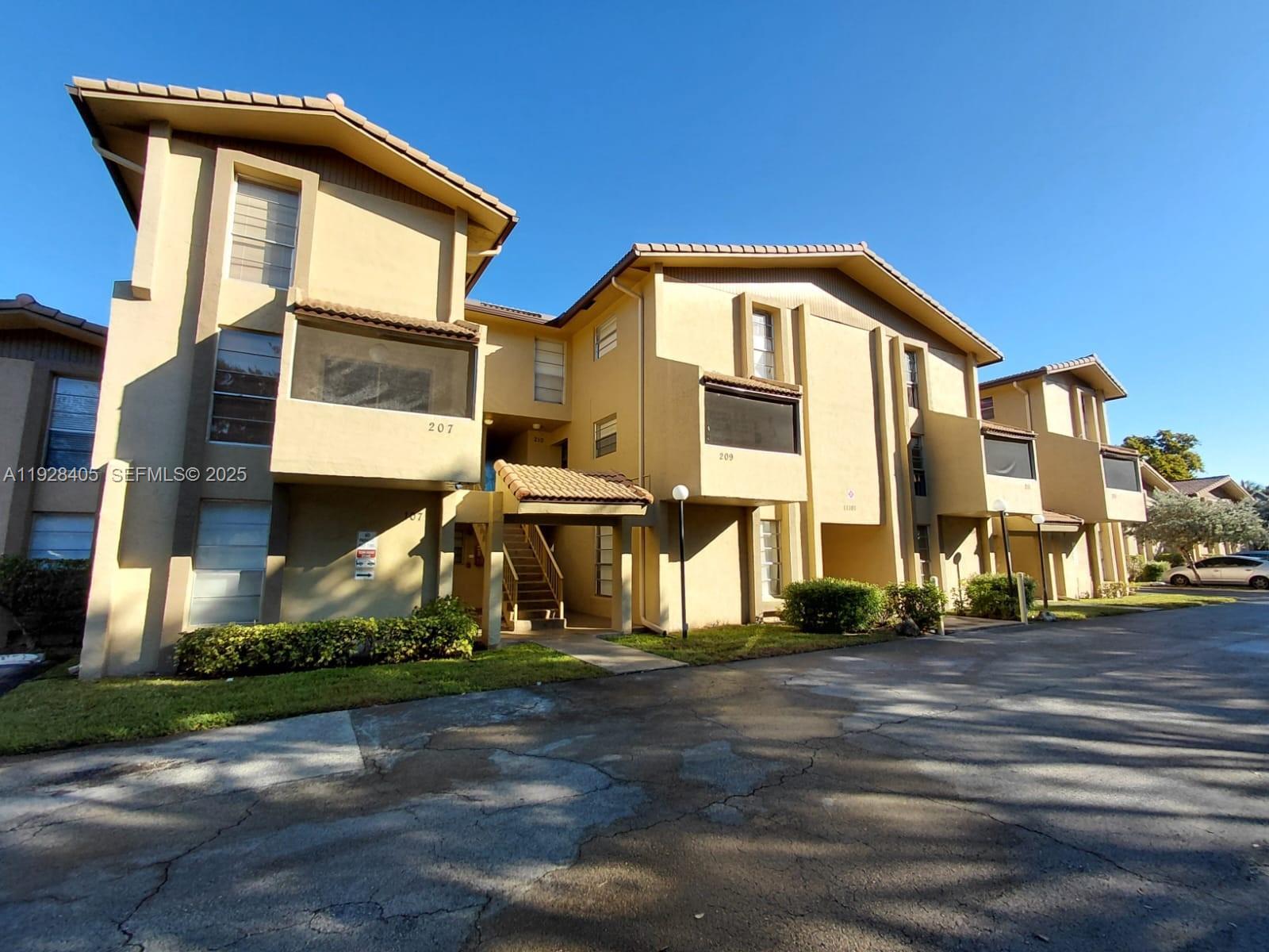 11101 Royal Palm Blvd # 208, Coral Springs FL 33065 photo 2