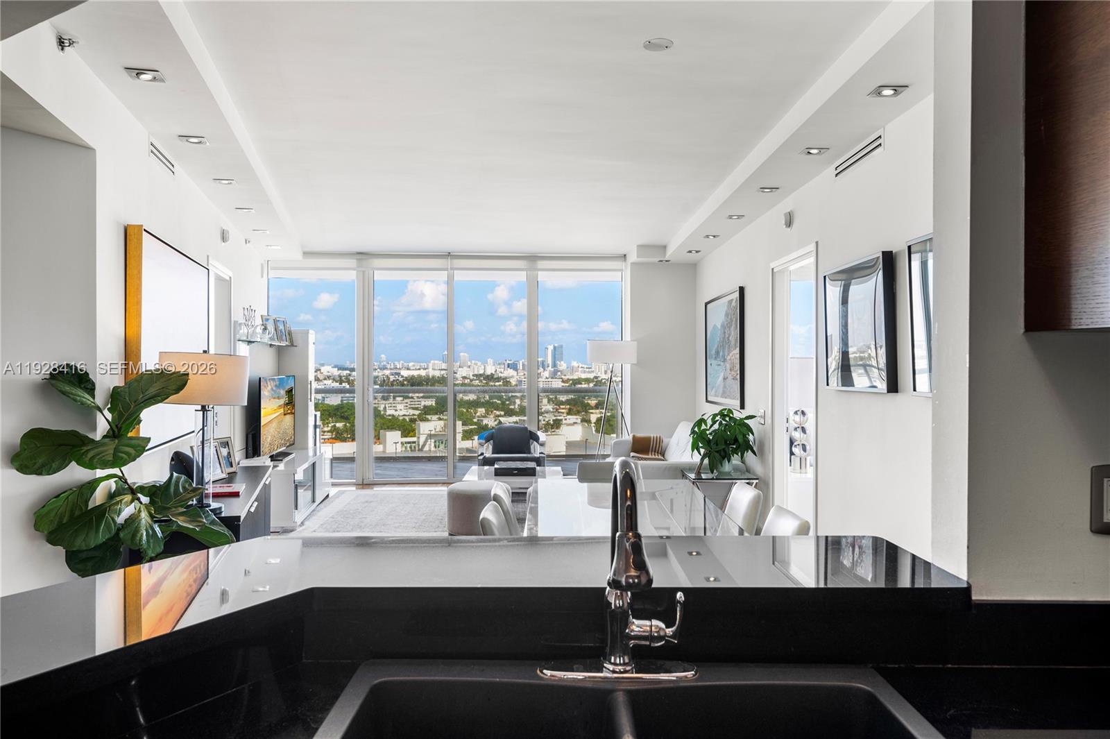 450 Alton Rd # 1610, Miami Beach FL 33139