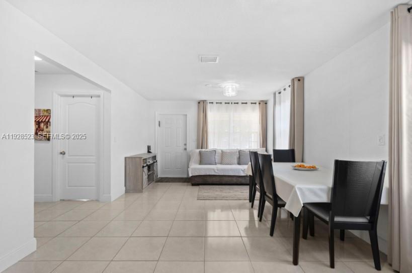 701 NE 6th St, Hallandale Beach FL 33009 photo 2