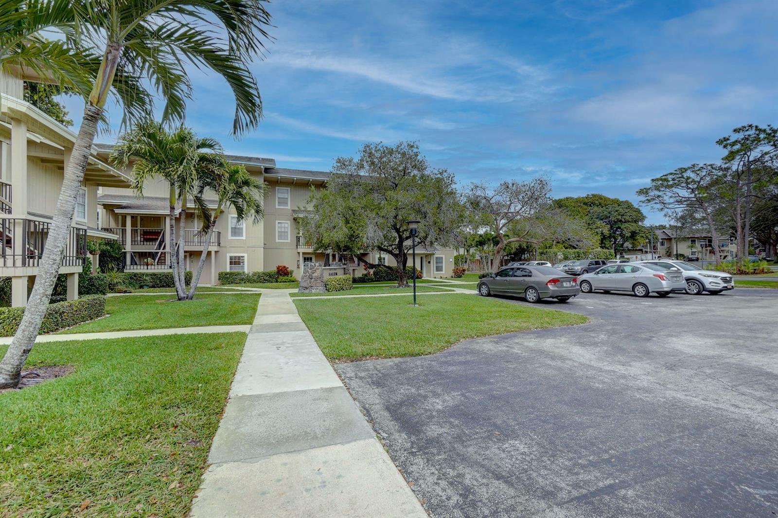 18350 SE Wood Haven Lane # J, Jupiter FL 33469 photo 4