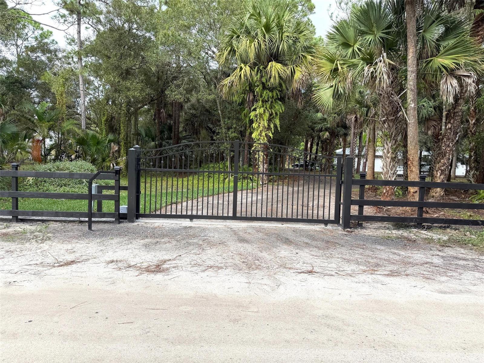 5225 SW Ludlum Street, Palm City FL 34990 photo 2