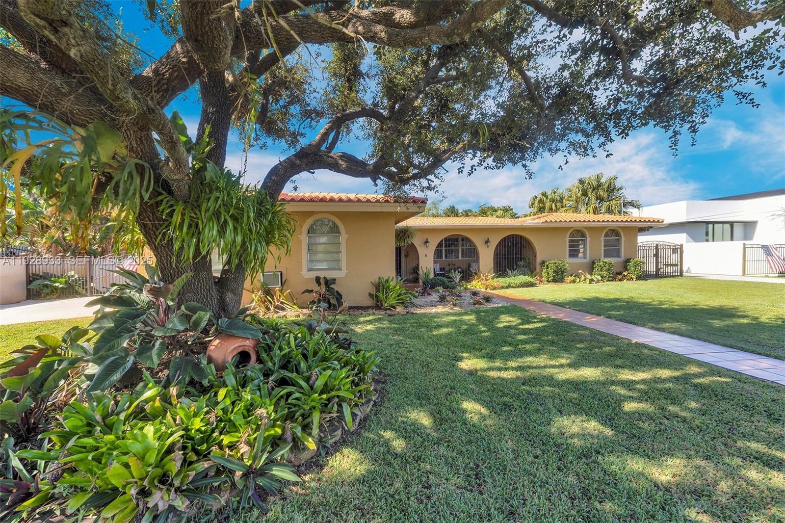 50 SW 130th Ave, Miami FL 33184 photo 4