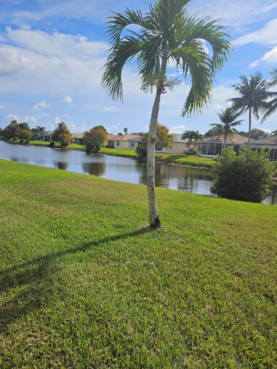 397 SW Lakeforest Way N, Port St. Lucie FL 34986 photo 4