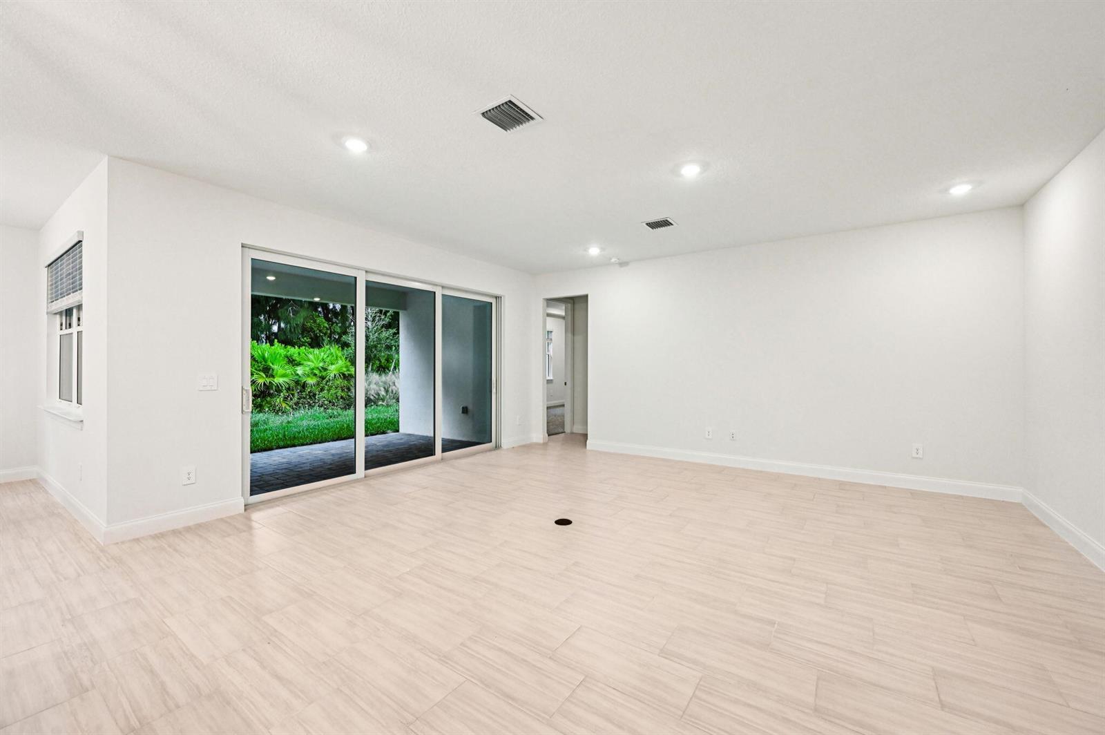 5625 Hampton Park Circle, Vero Beach FL 32966 photo 5