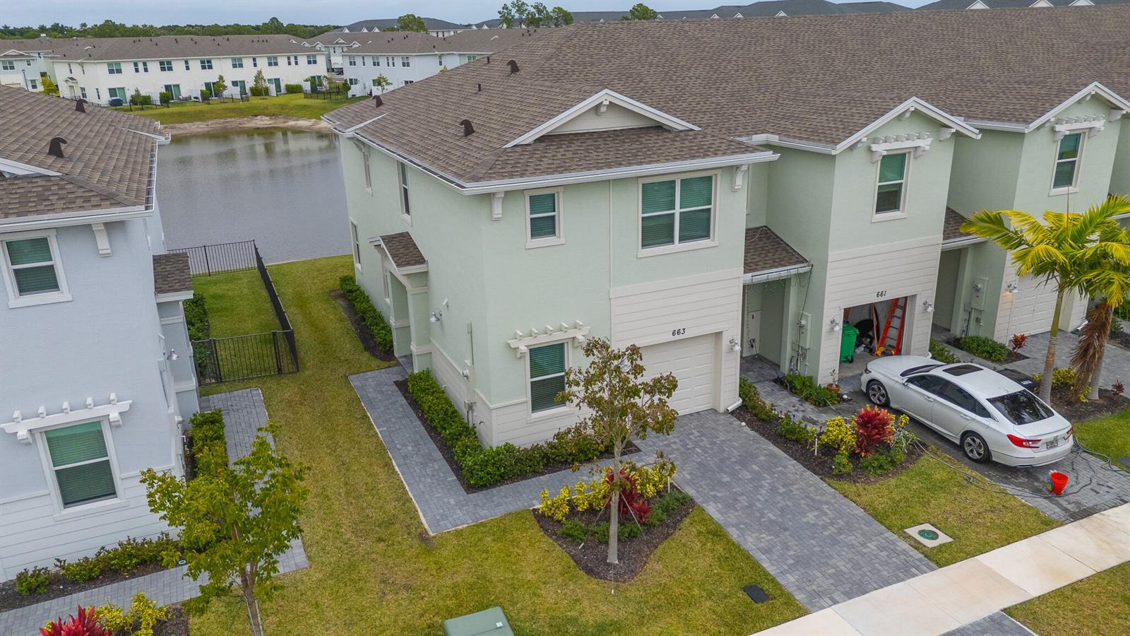 663 SE Lake Falls Street, Port St. Lucie FL 34984