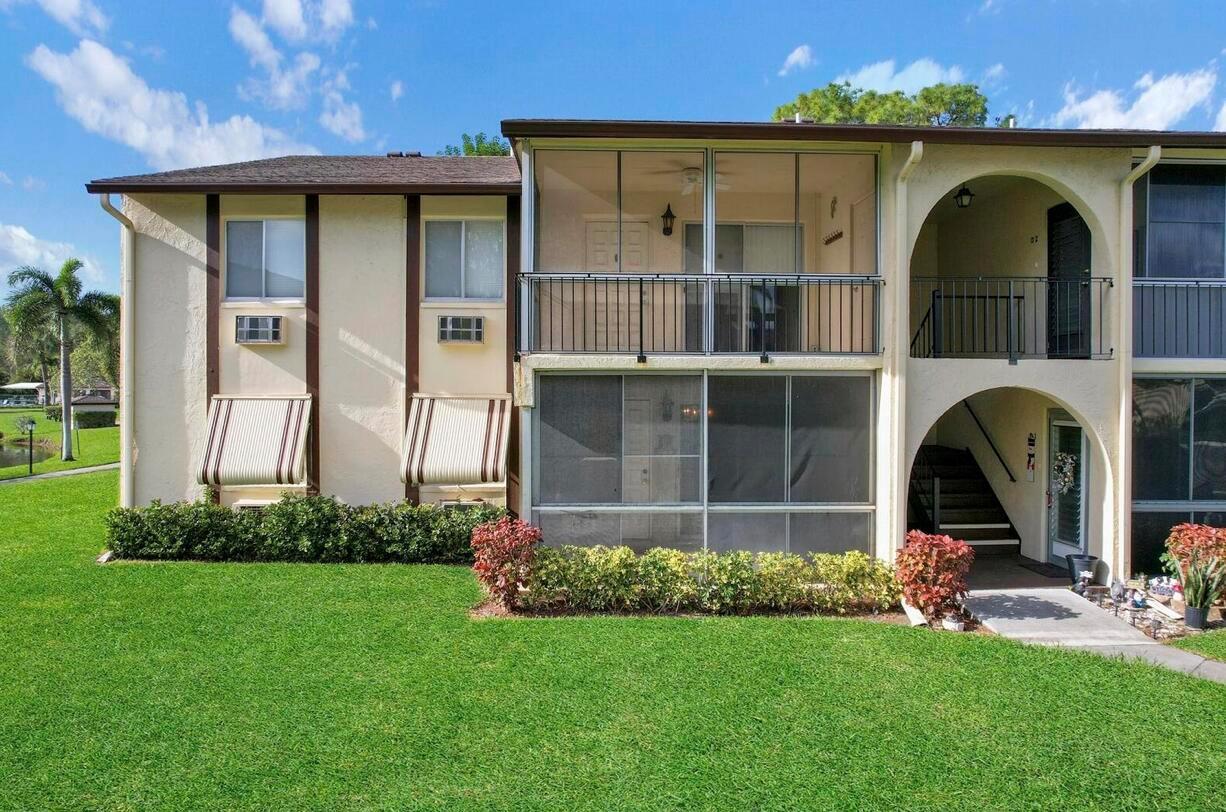 3527 La Palmas Court # 1, FL 33463