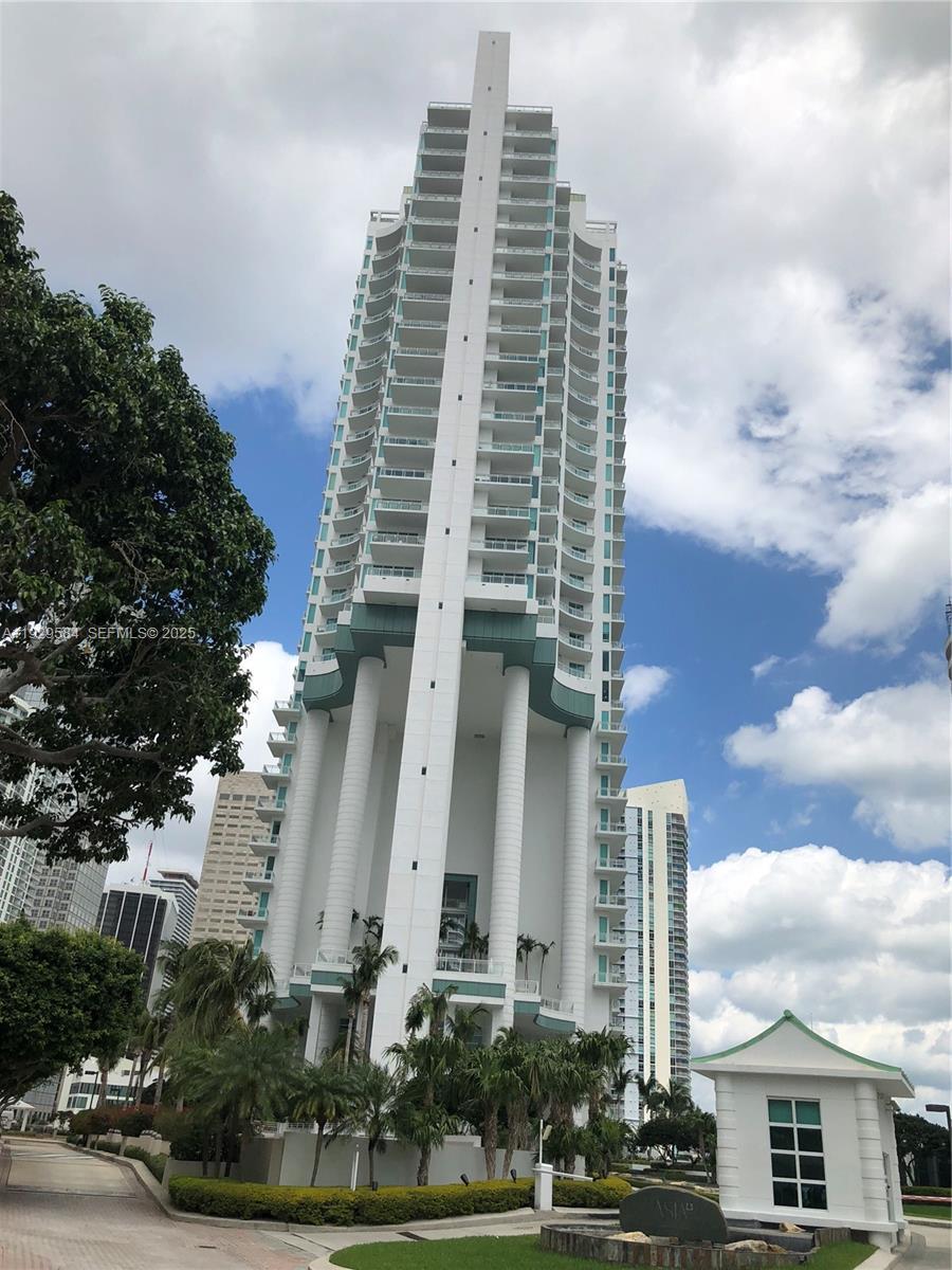 900 Brickell Key Blvd # 1602, Miami FL 33131 photo 3