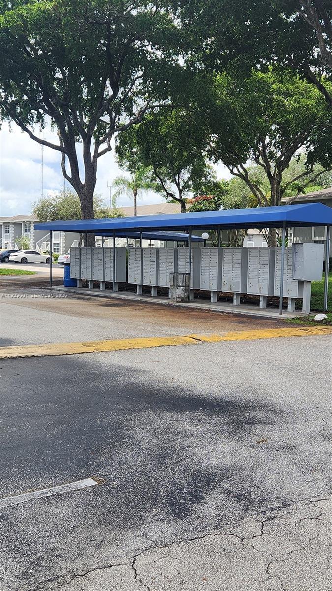 466 NE 210th Cir Ter # 10, Miami FL 33179 photo 4