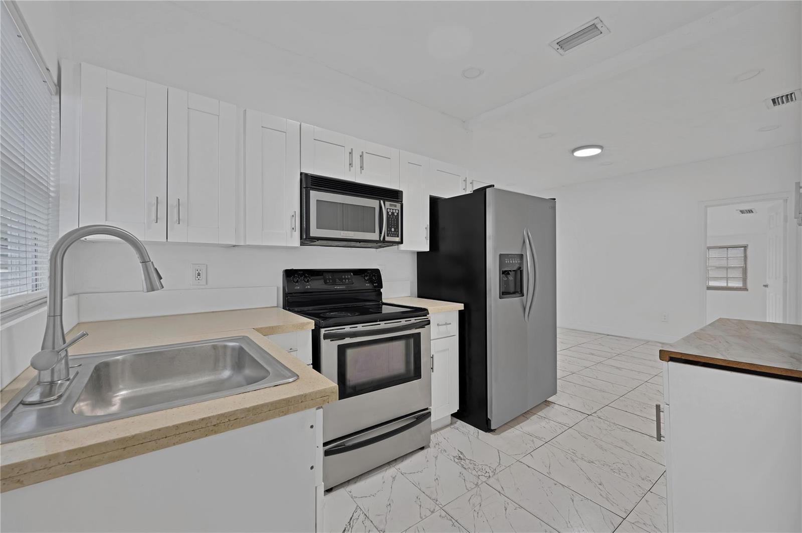 1114 NW 39th Street, Miami FL 33127 photo 5